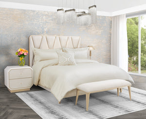 Michael Amini Westlyn 4-Piece King Comforter Set - Ivory