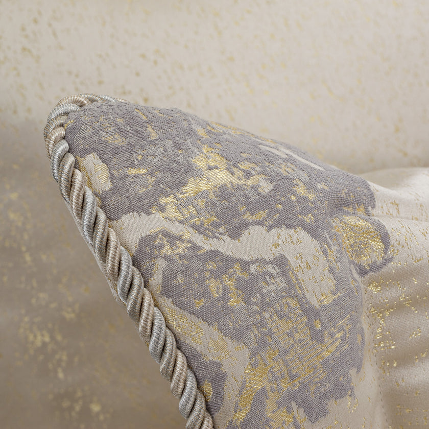 Michael Amini Bennett Comforter Set - Champagne