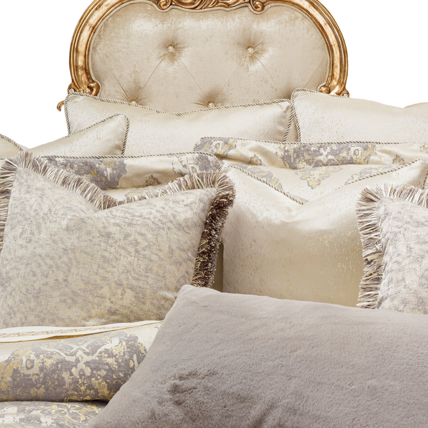 Michael Amini Bennett Comforter Set - Champagne