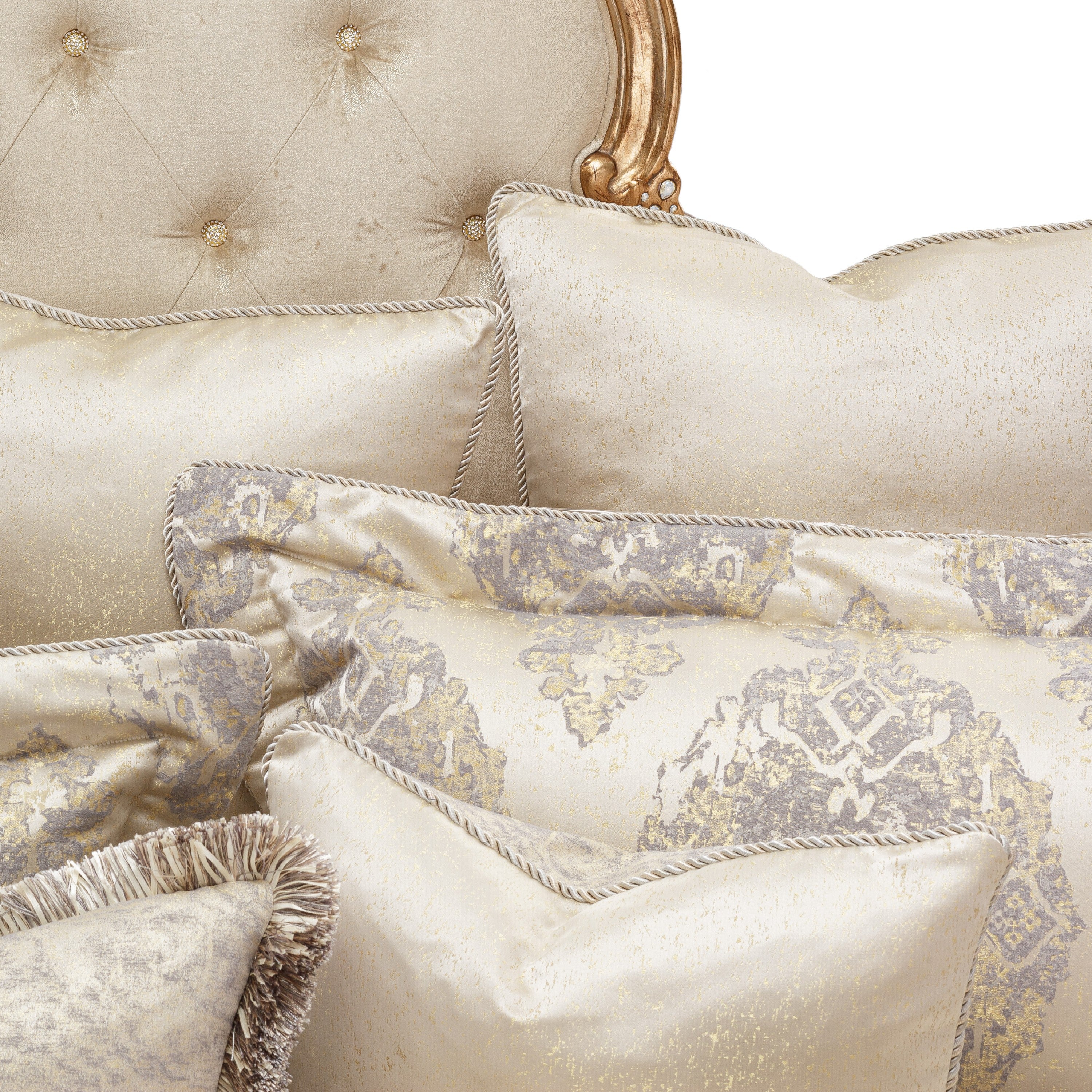 Michael Amini Bennett Comforter Set - Champagne
