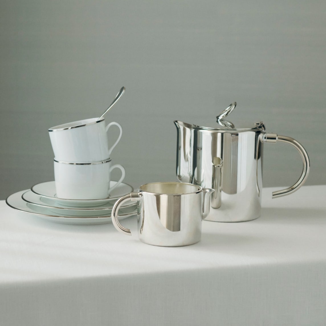 Christofle Vertigo Silver Plated 6-Cup Hot Beverage Jug 0.75 L