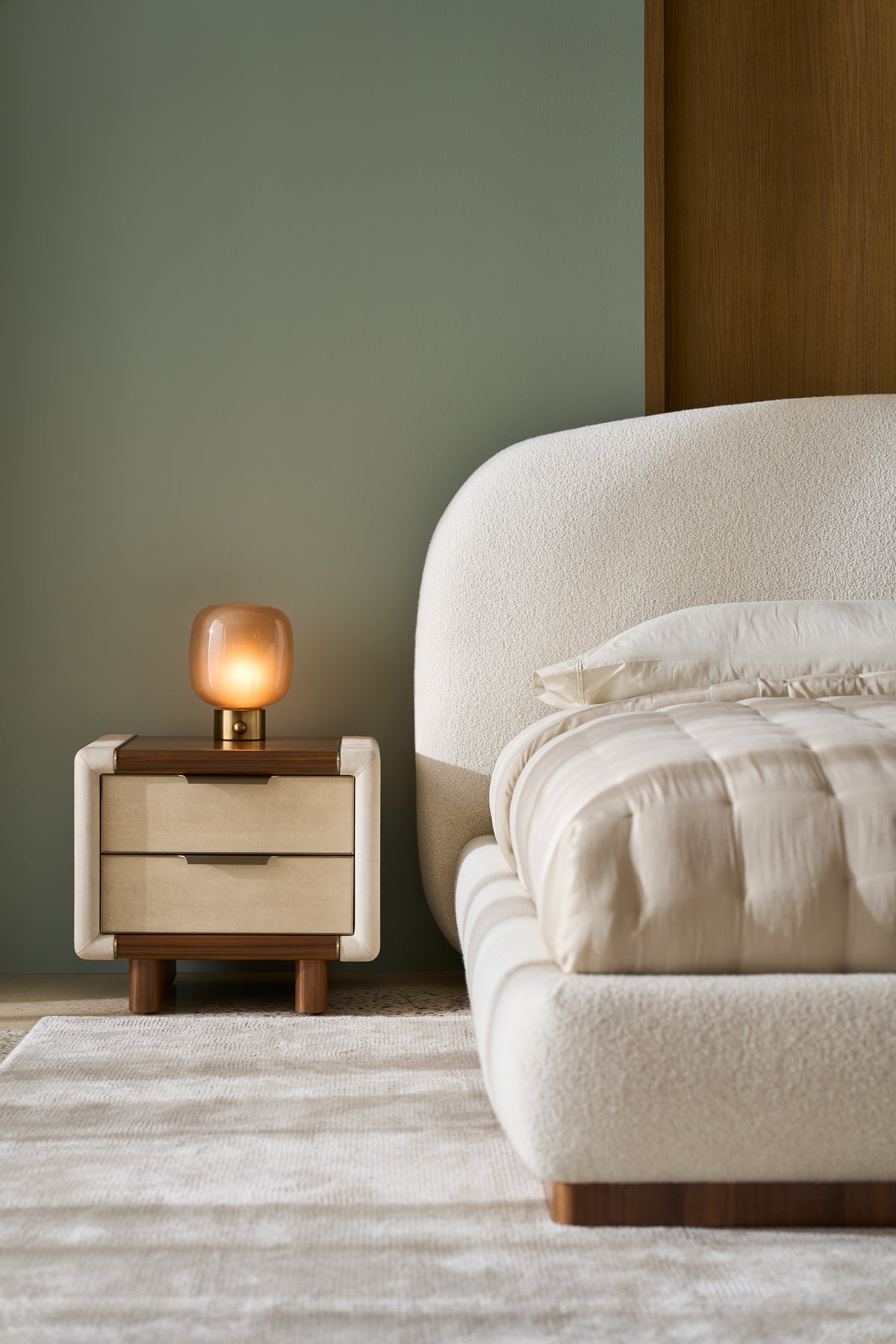 Caracole Classic Botero Bed