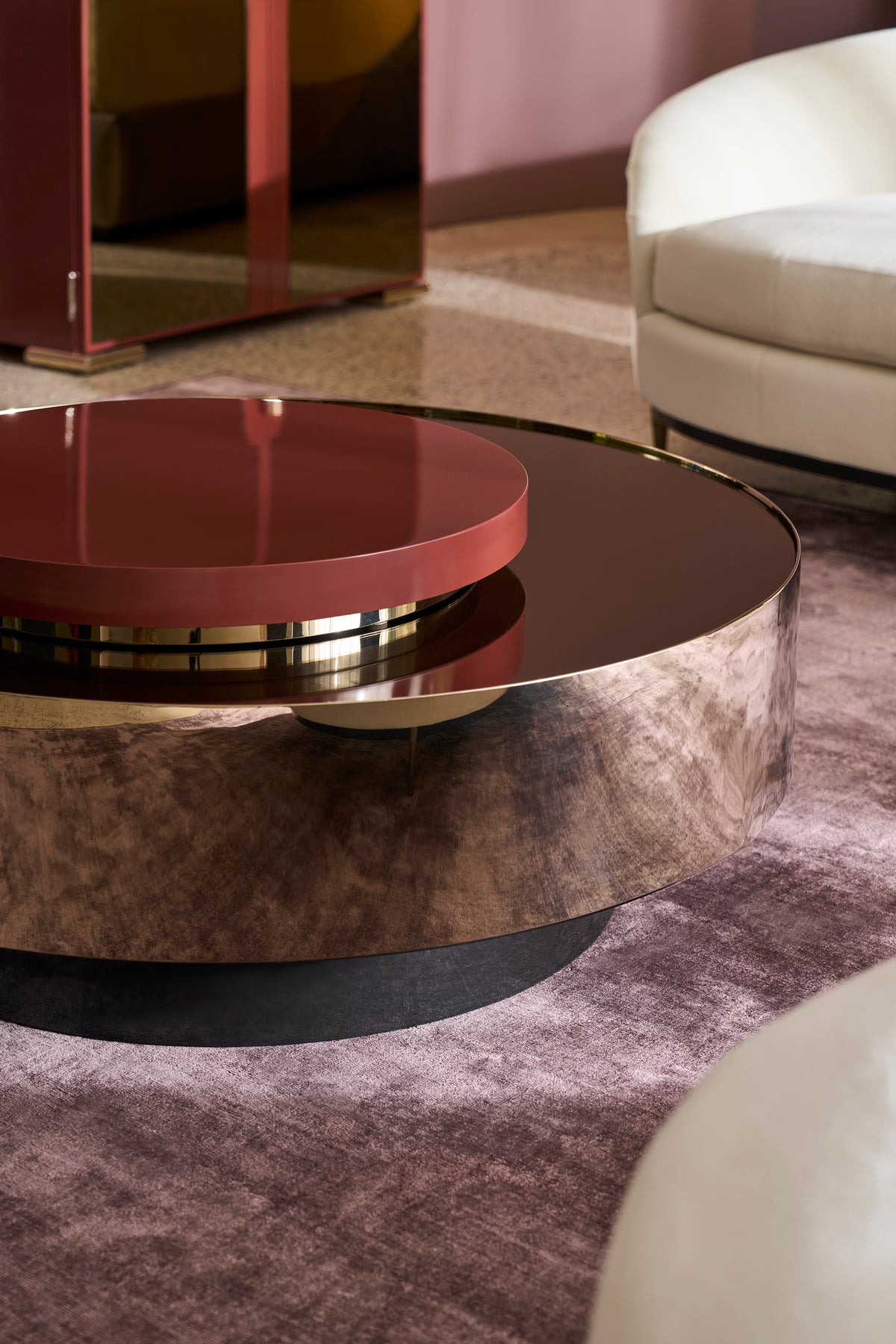 Caracole Classic Radius Cocktail Round Accent Tray