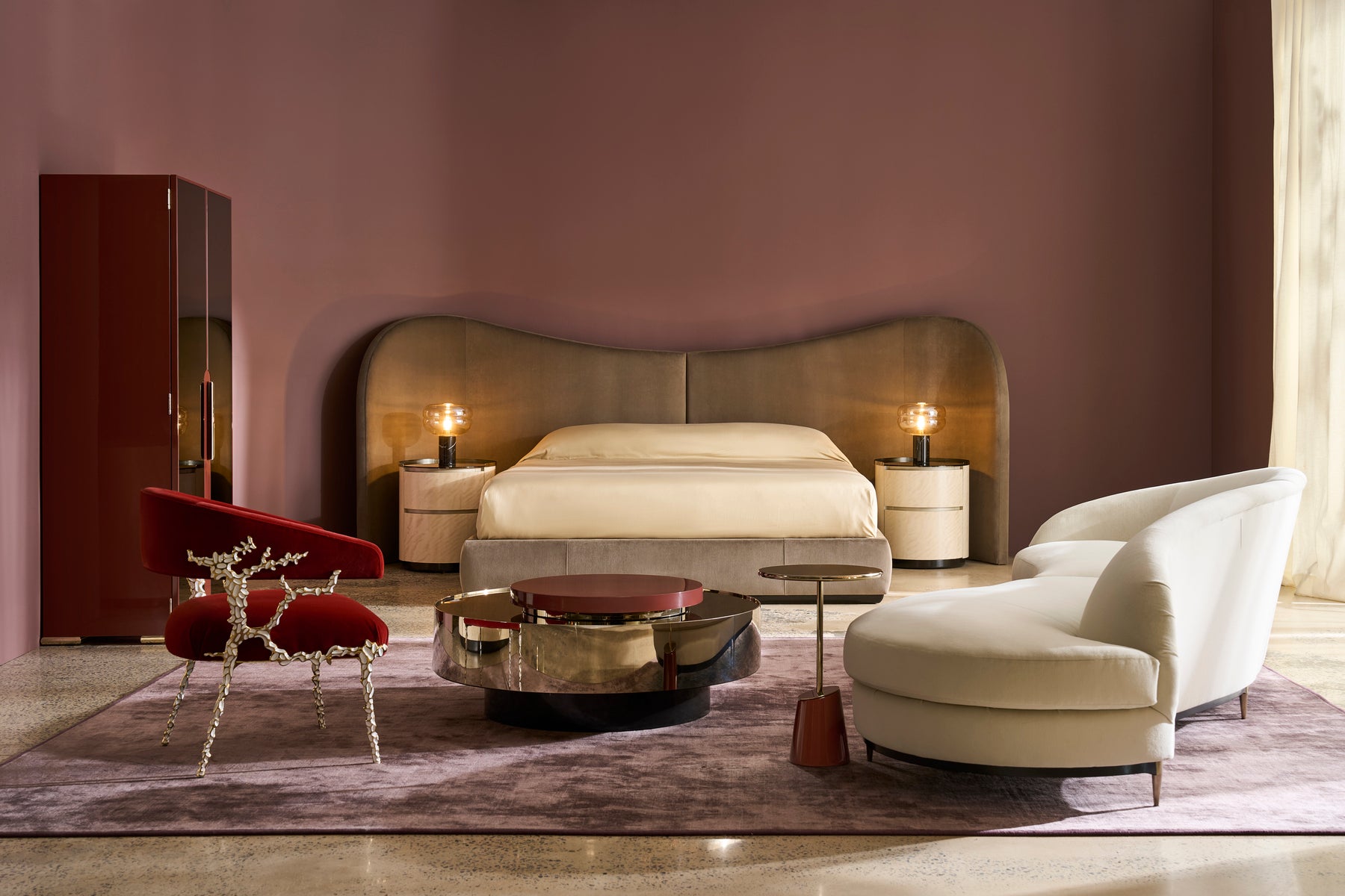 Caracole Classic Radius Cocktail Round Accent Tray