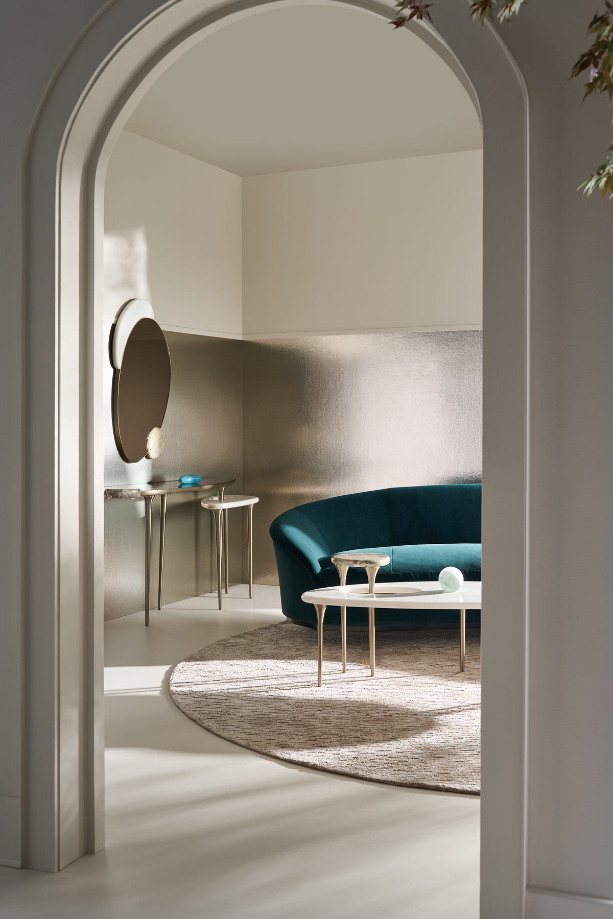 Caracole Upholstery Three'S Company Chaise