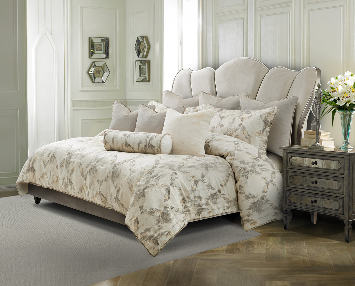 Michael Amini Glennridge Comforter Set - Frost