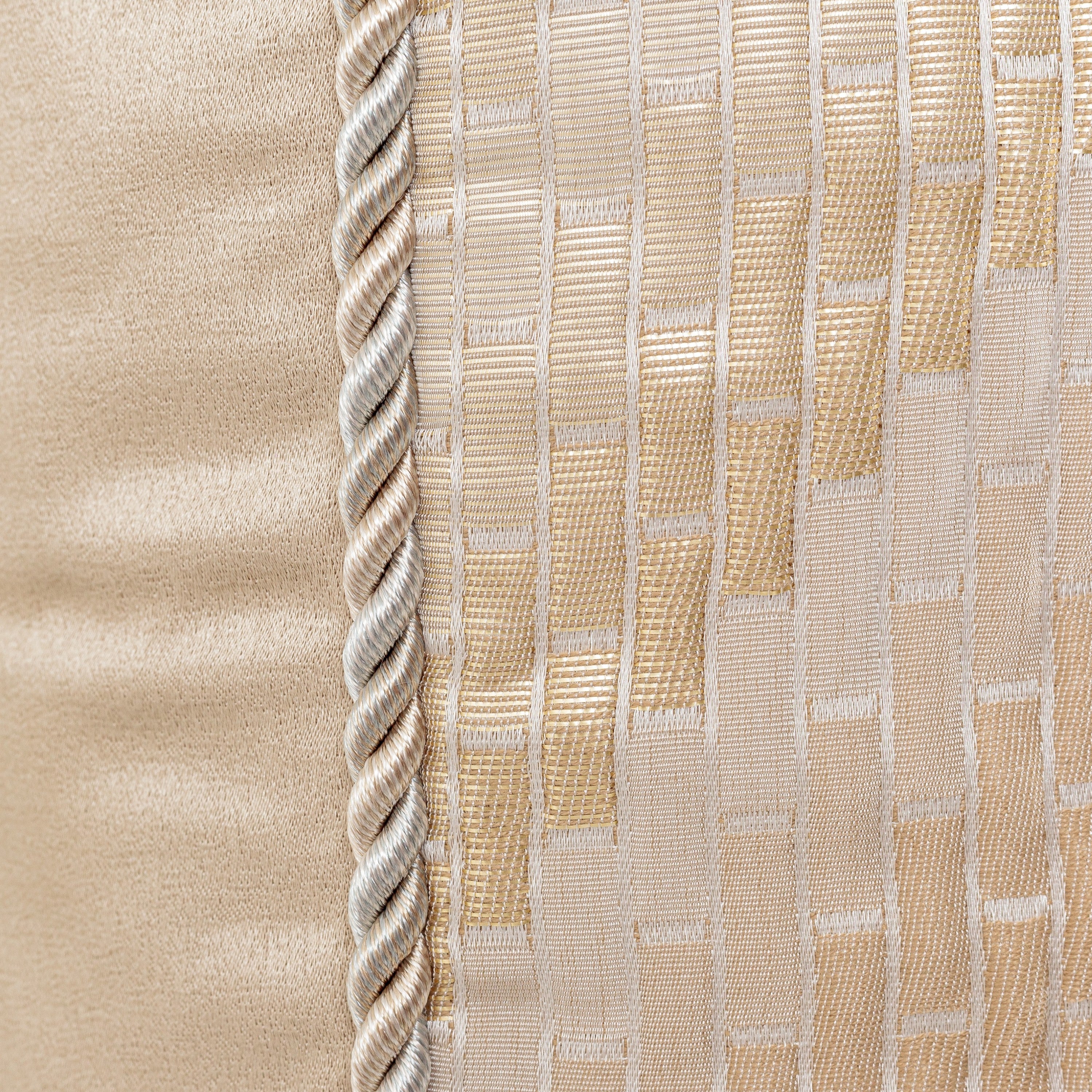 Michael Amini Infinity Duvet Set - Gold
