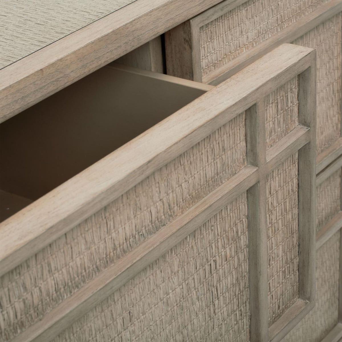 Interlude Ainsley 6 Drawer Chest