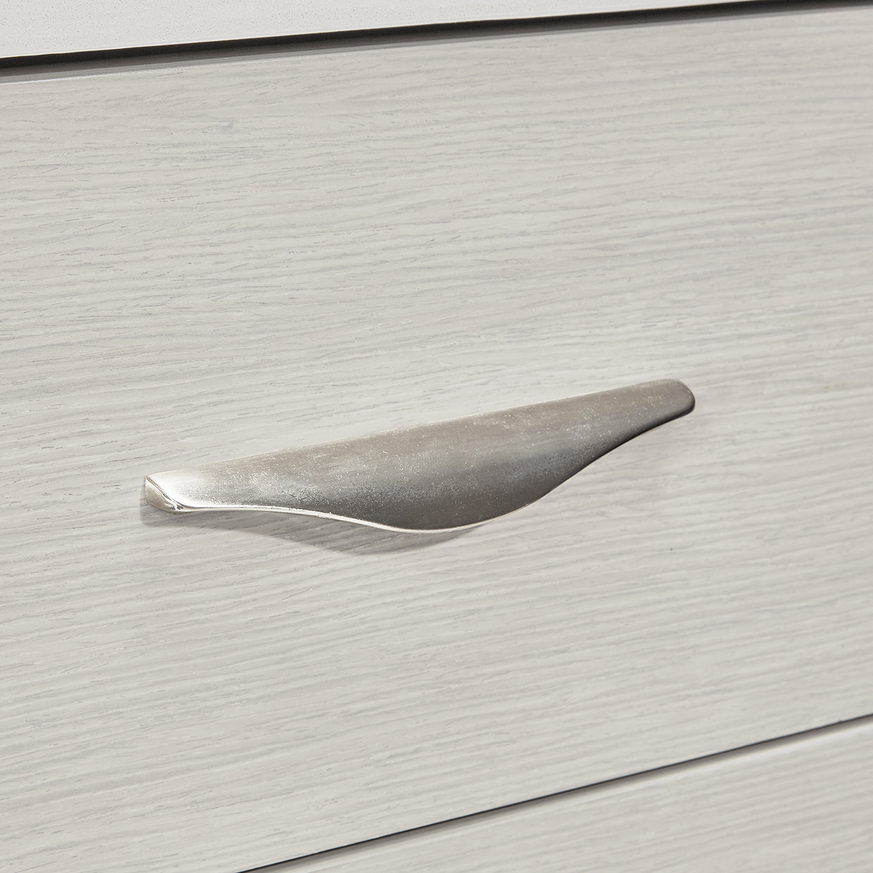 Michael Amini Eclipse 6 Drawer Chest