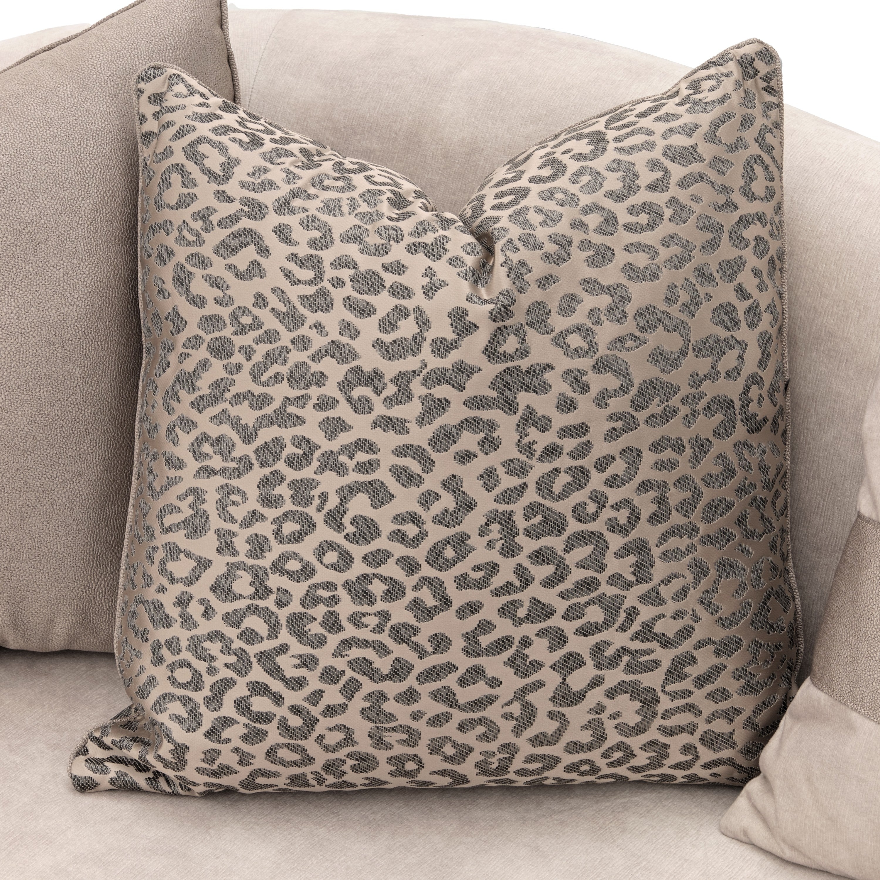 Michael Amini Mod Dream Standard Sofa - Rich Champagne