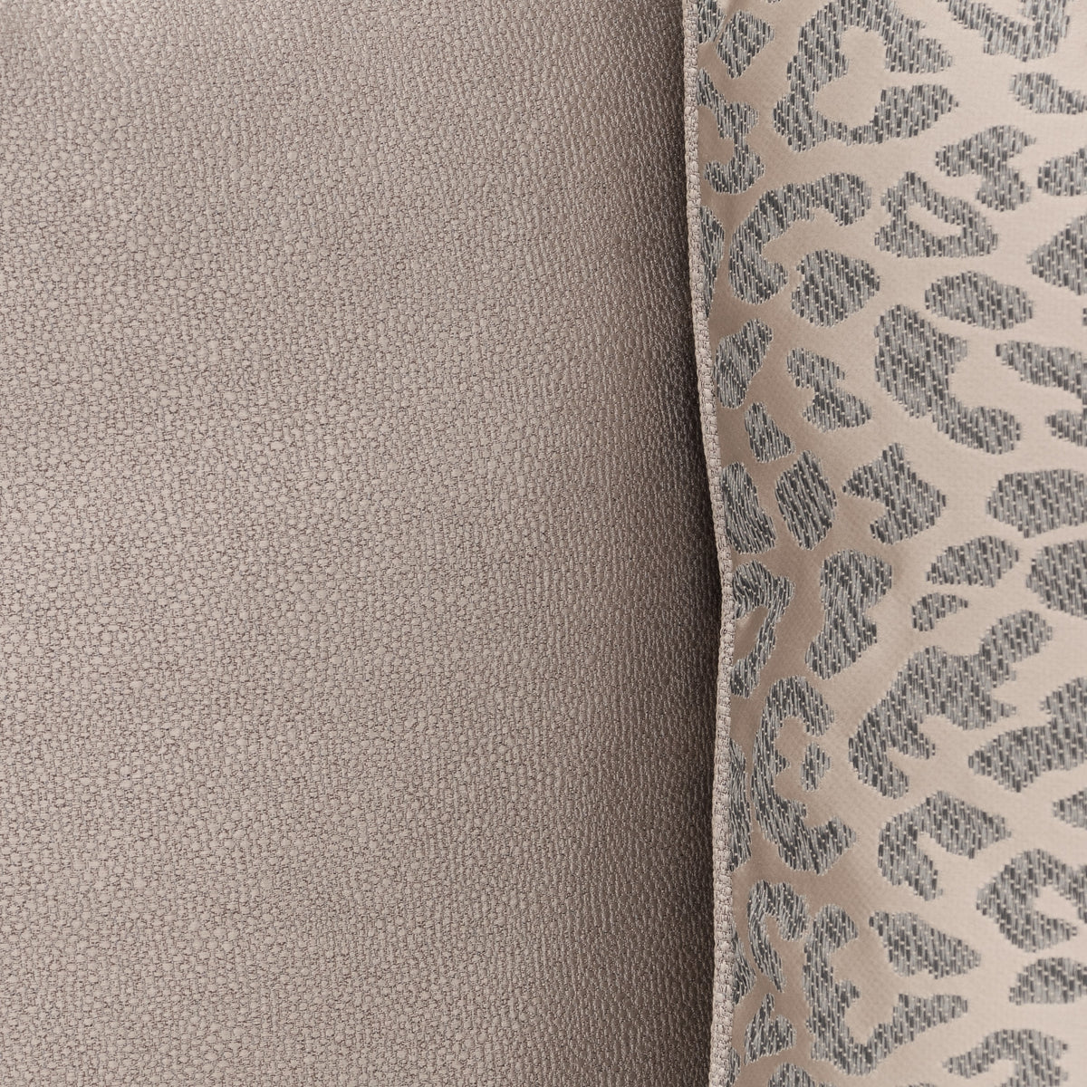 Michael Amini Mod Dream Standard Sofa - Rich Champagne
