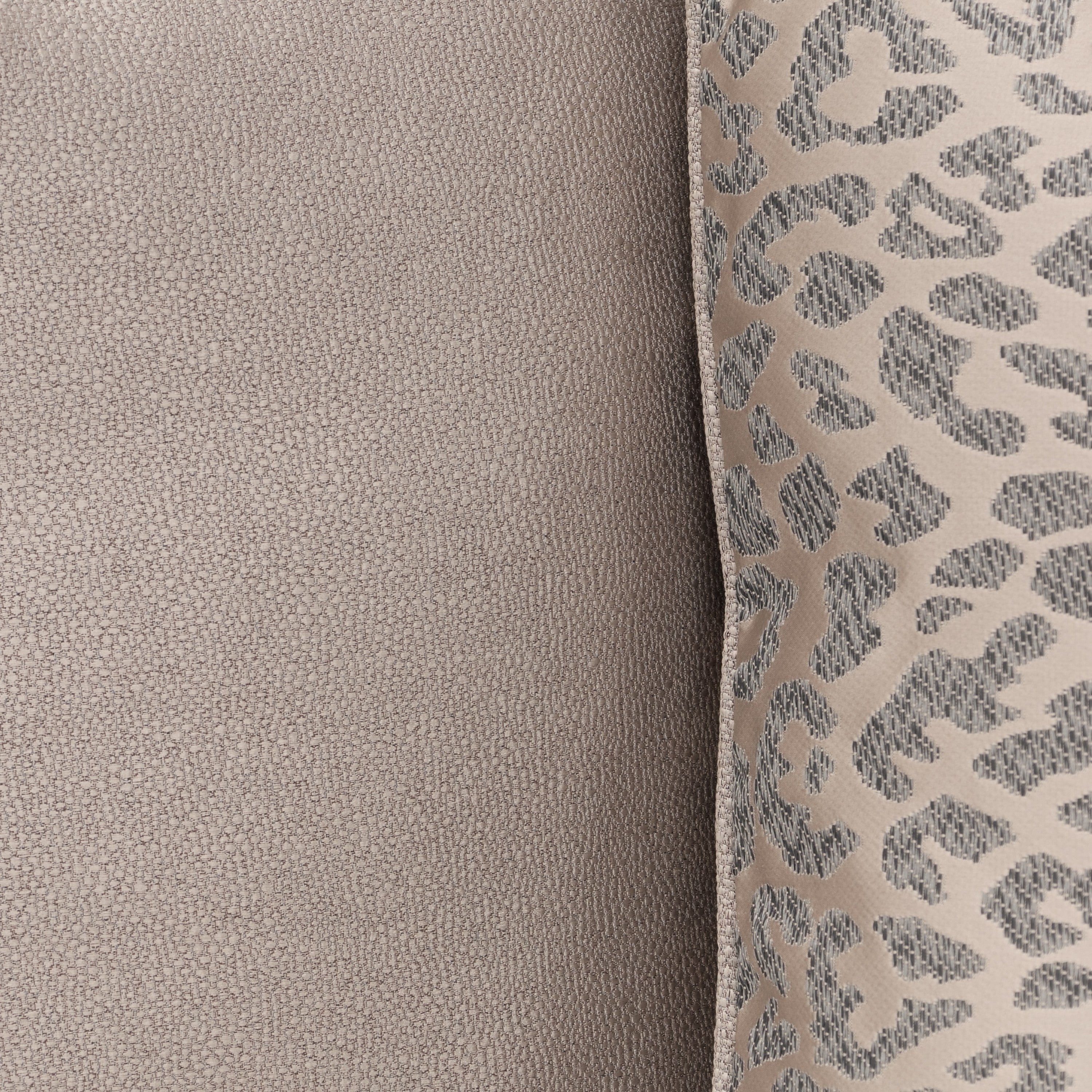 Michael Amini Mod Dream Standard Sofa - Rich Champagne