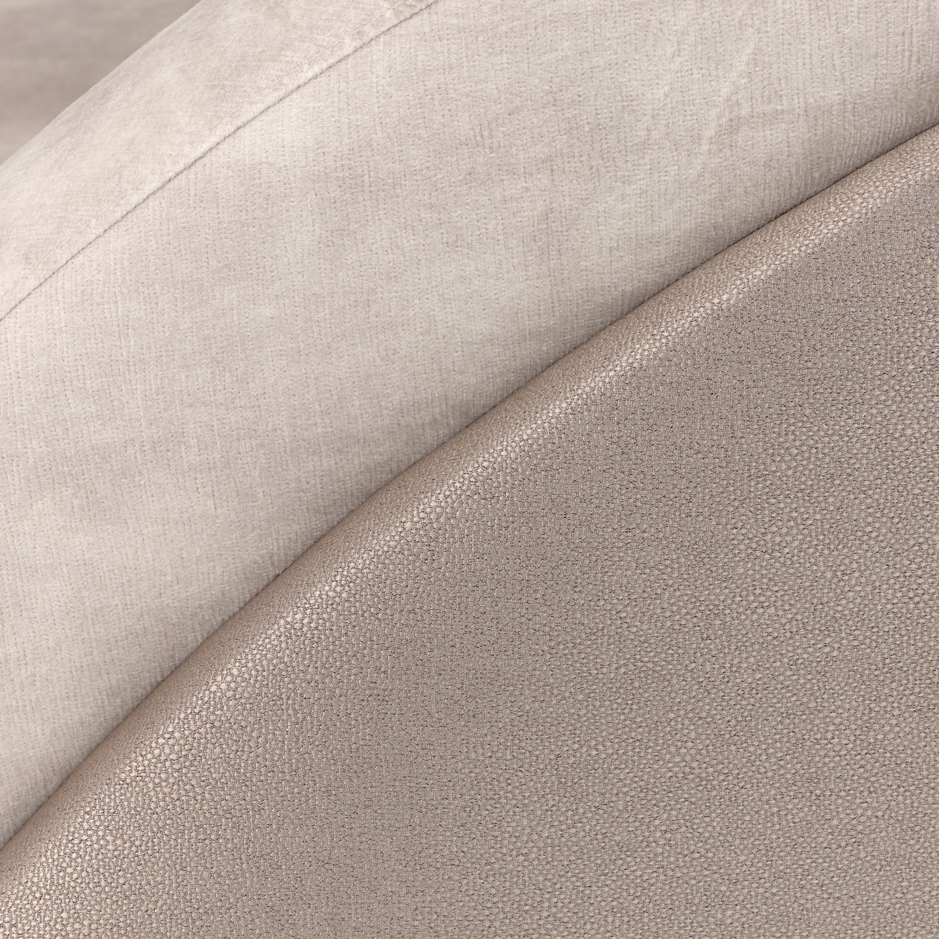 Michael Amini Mod Dream Standard Sofa - Rich Champagne