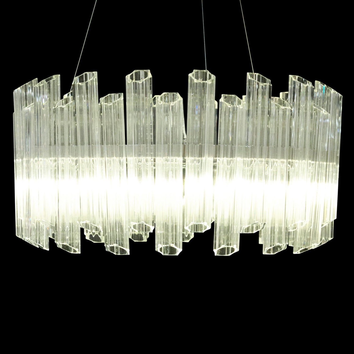 Michael Amini Octavious 8-Light Modern Crystal Chandelier - Clear