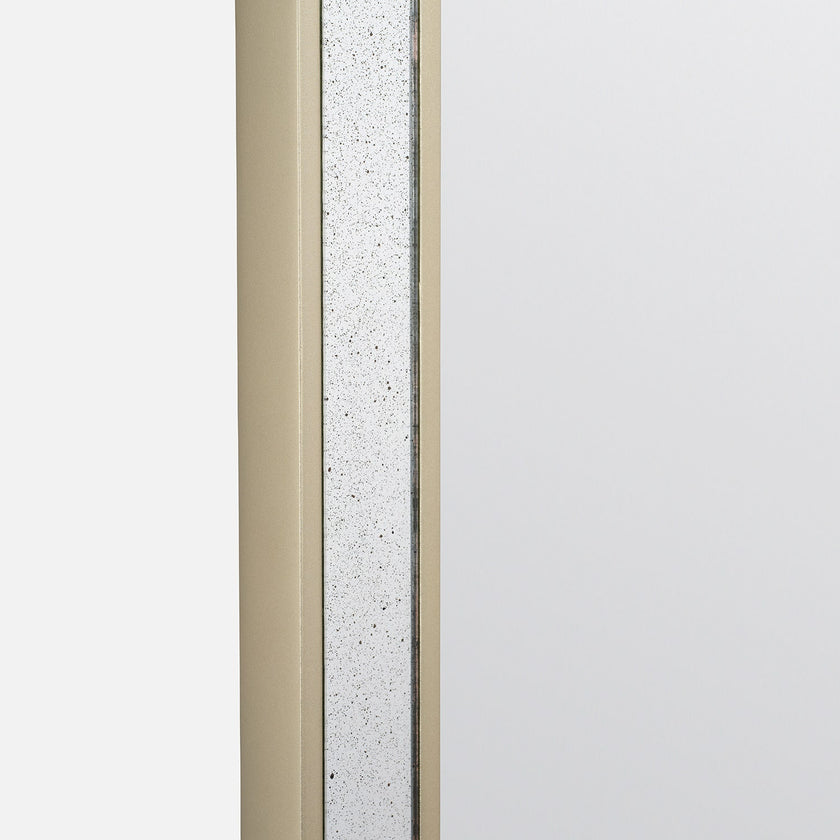 Norma Mirror