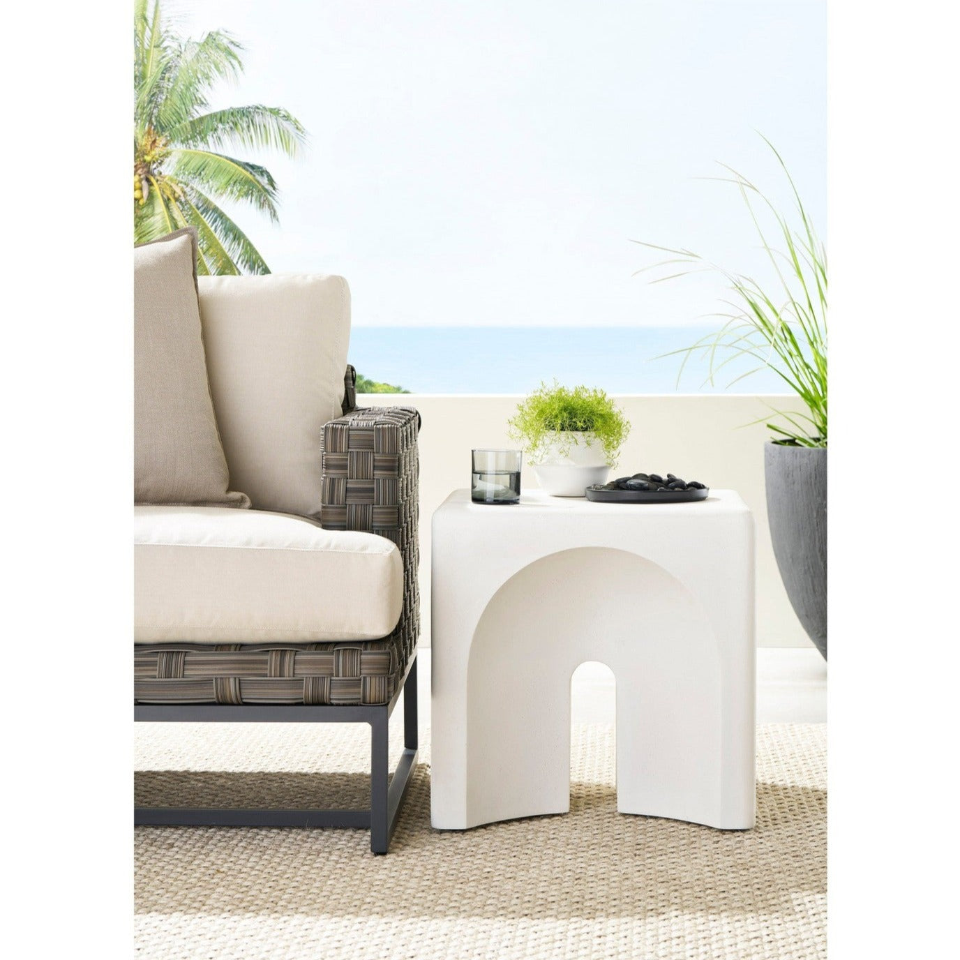 Vanguard Dorian Outdoor End Table