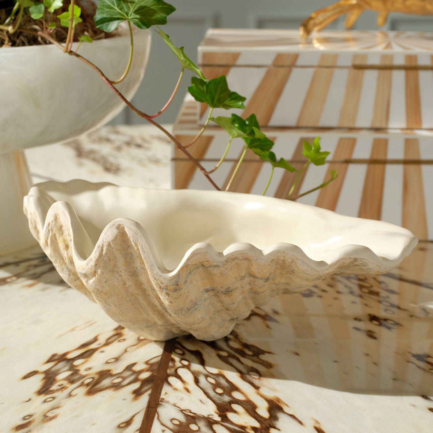Leanna Resin Bowl