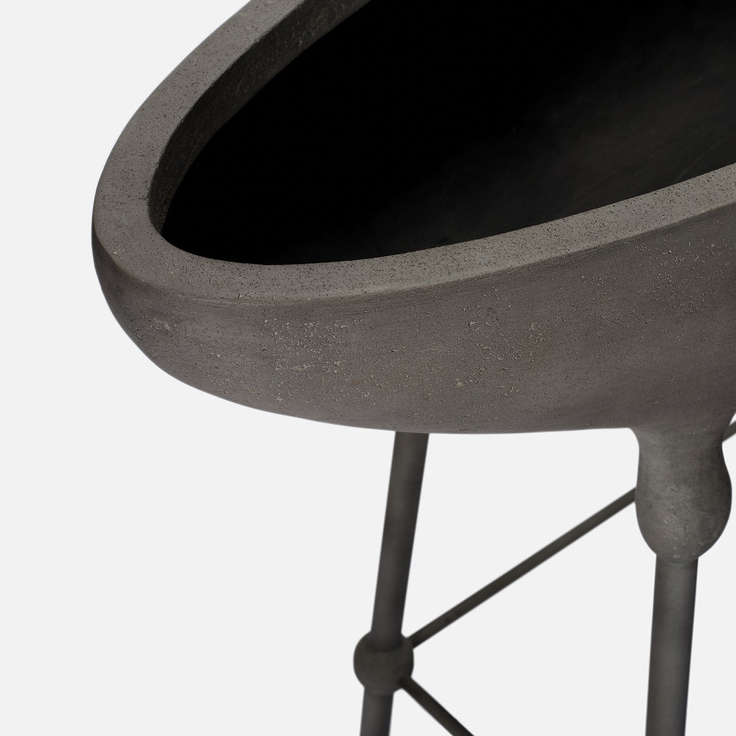 Tamsy Oval Planter