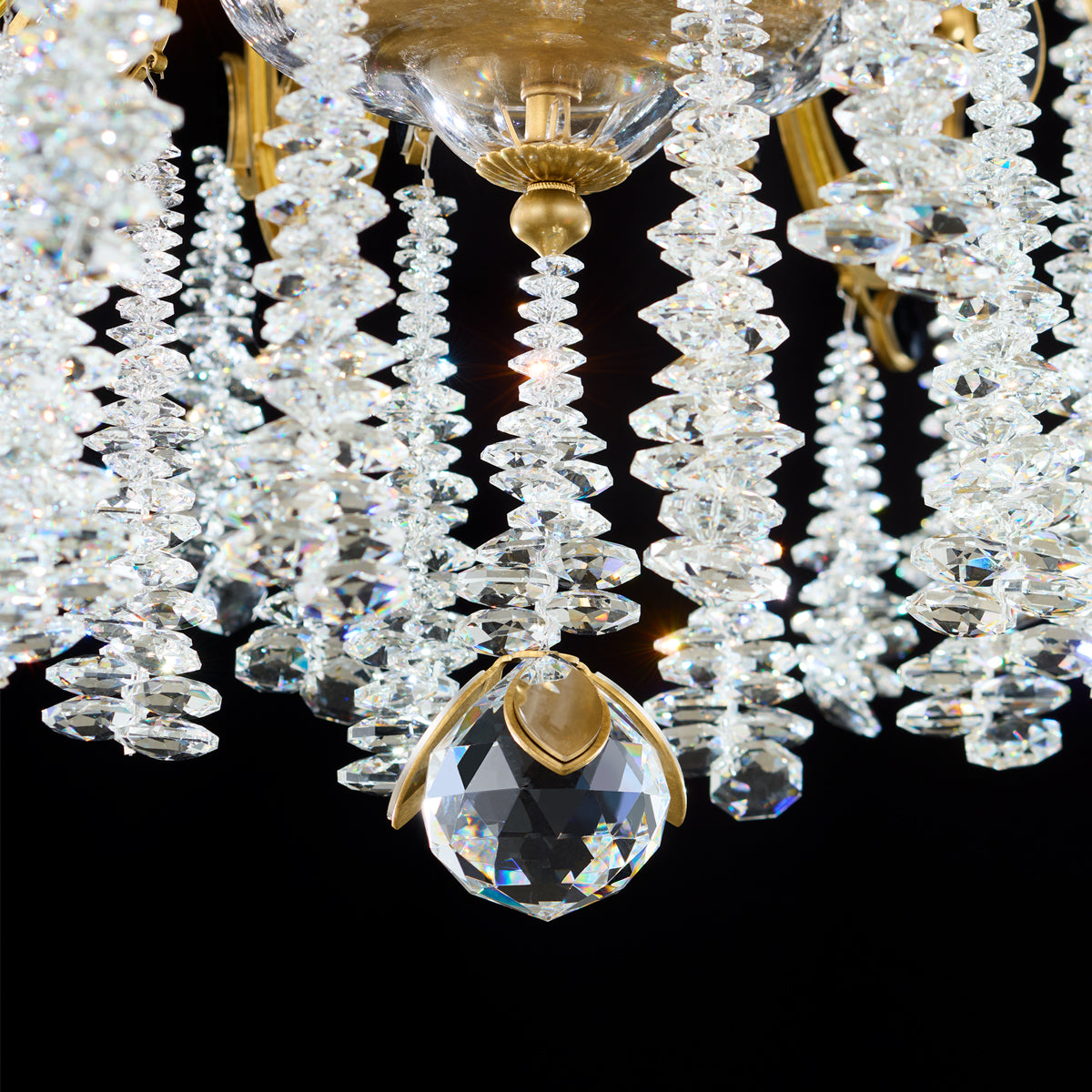 Schonbek MacLyn 15-Light Chandelier