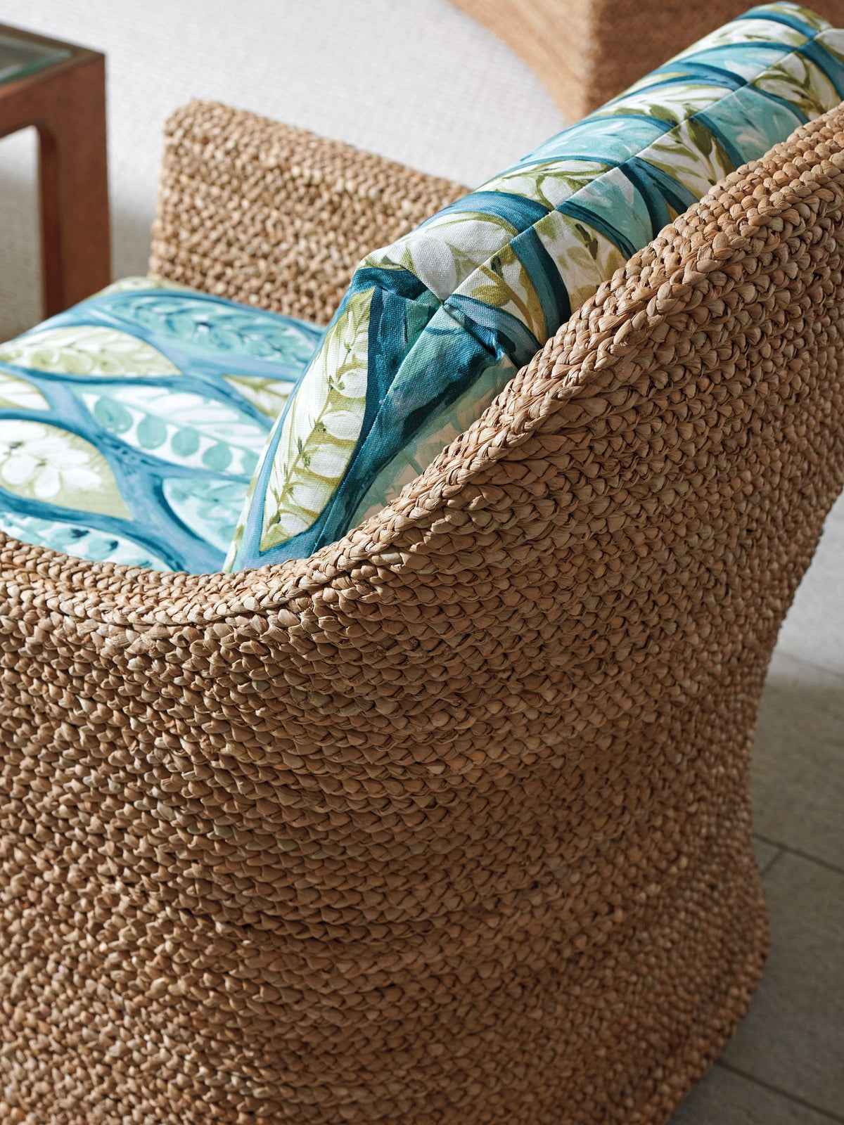 Tommy Bahama Home Upholstery Palm Desert Soren Swivel Chair