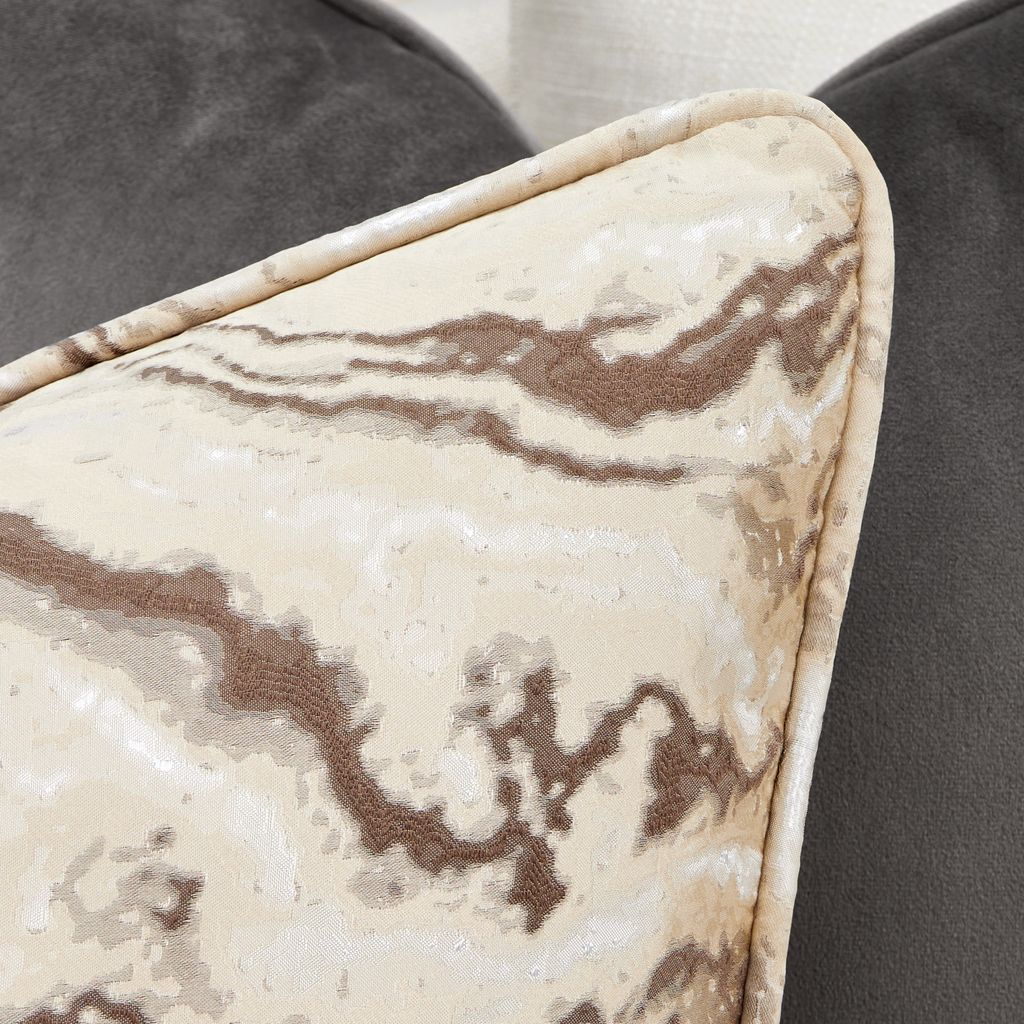 Michael Amini Belmont Place Sofa - Cream/Espresso