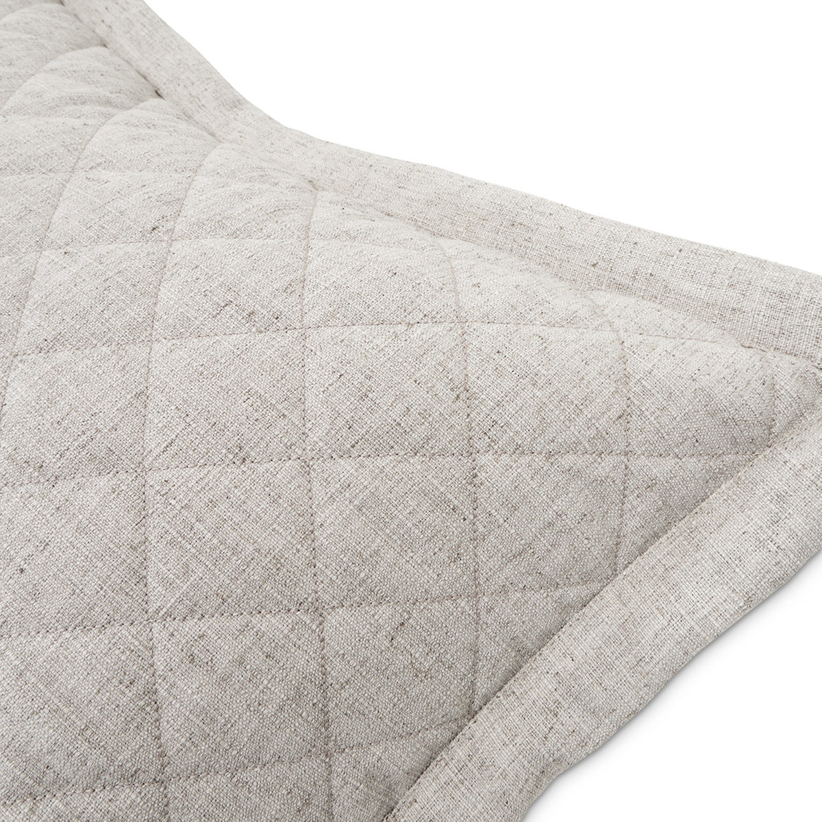 Michael Amini Aragoza Quilt Set
