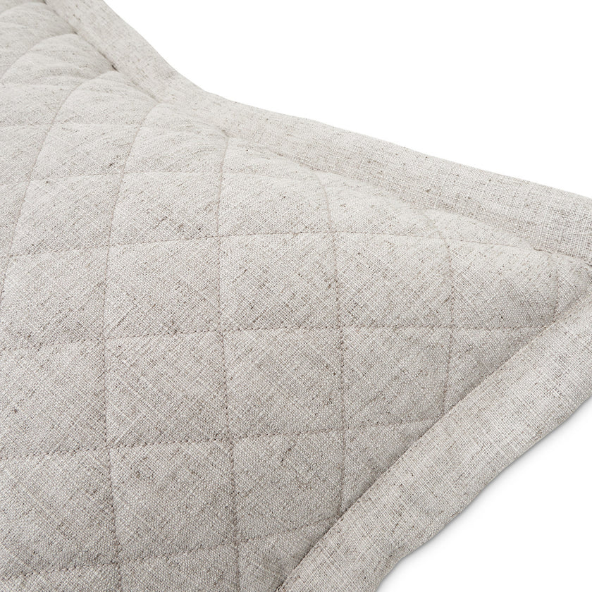 Michael Amini Aragoza Quilt Set