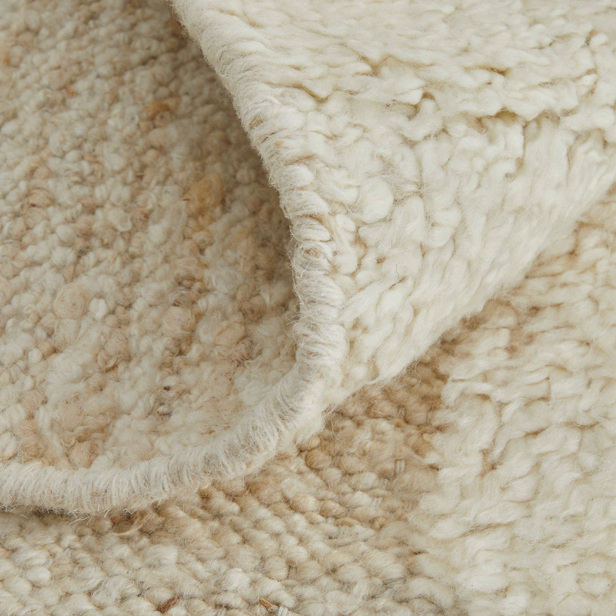 Feizy Ashby 8907F Transitional Geometric Rug in Ivory