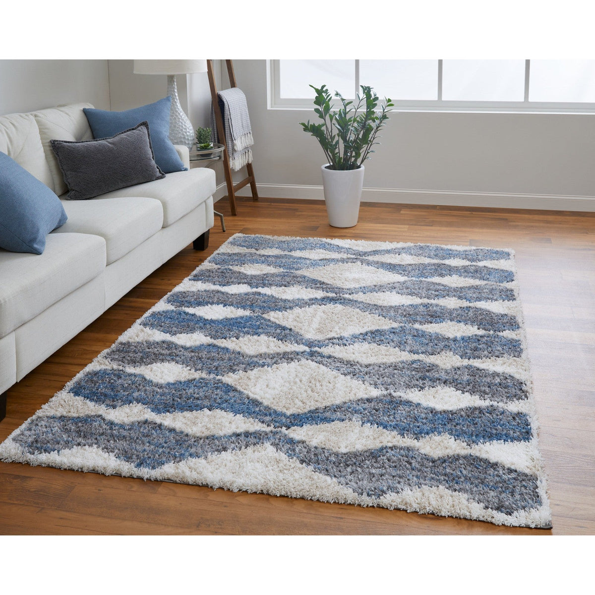 Feizy Mynka 39IFF Transitional Diamond in Ivory/Gray/Blue