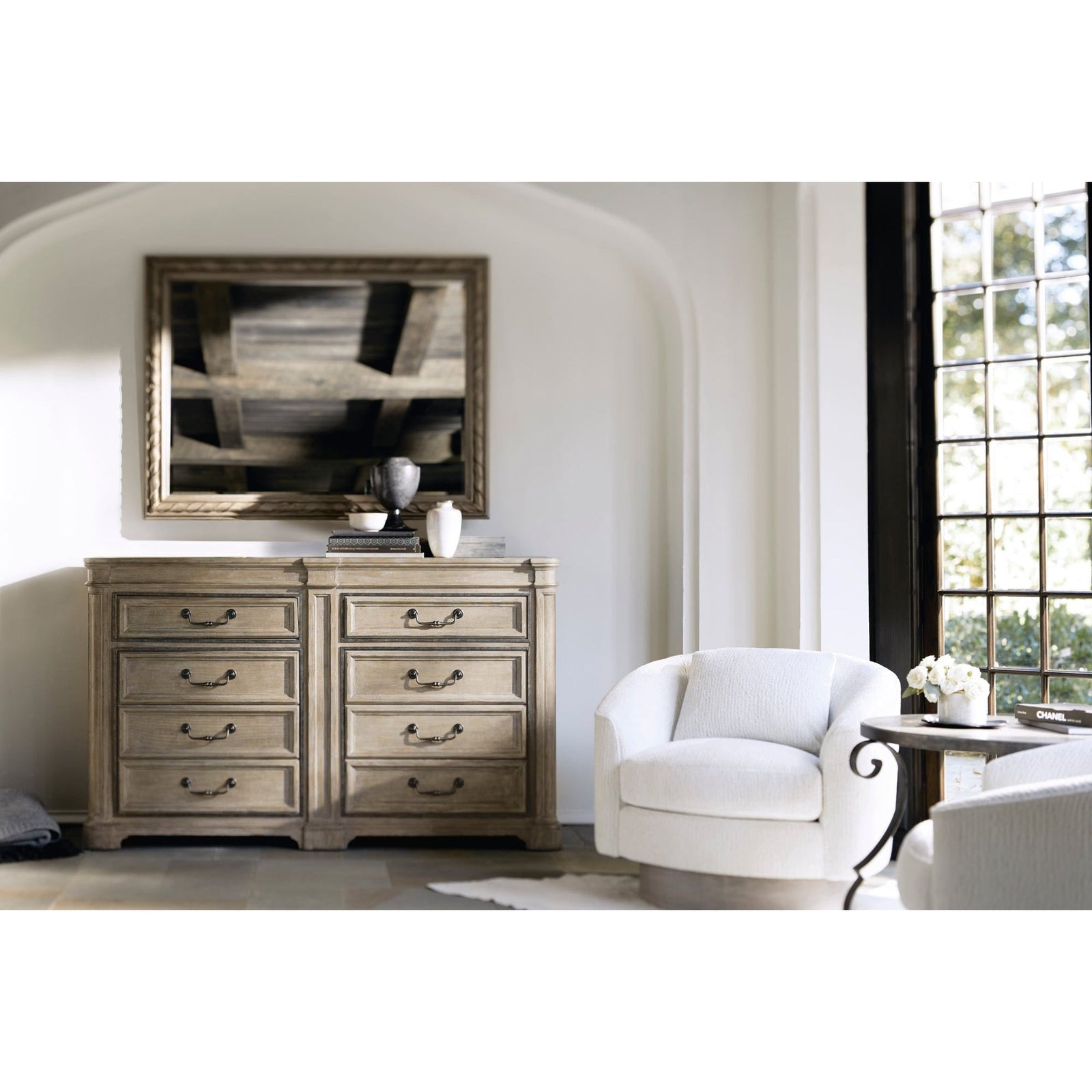 Bernhardt Villa Toscana Round Side Table