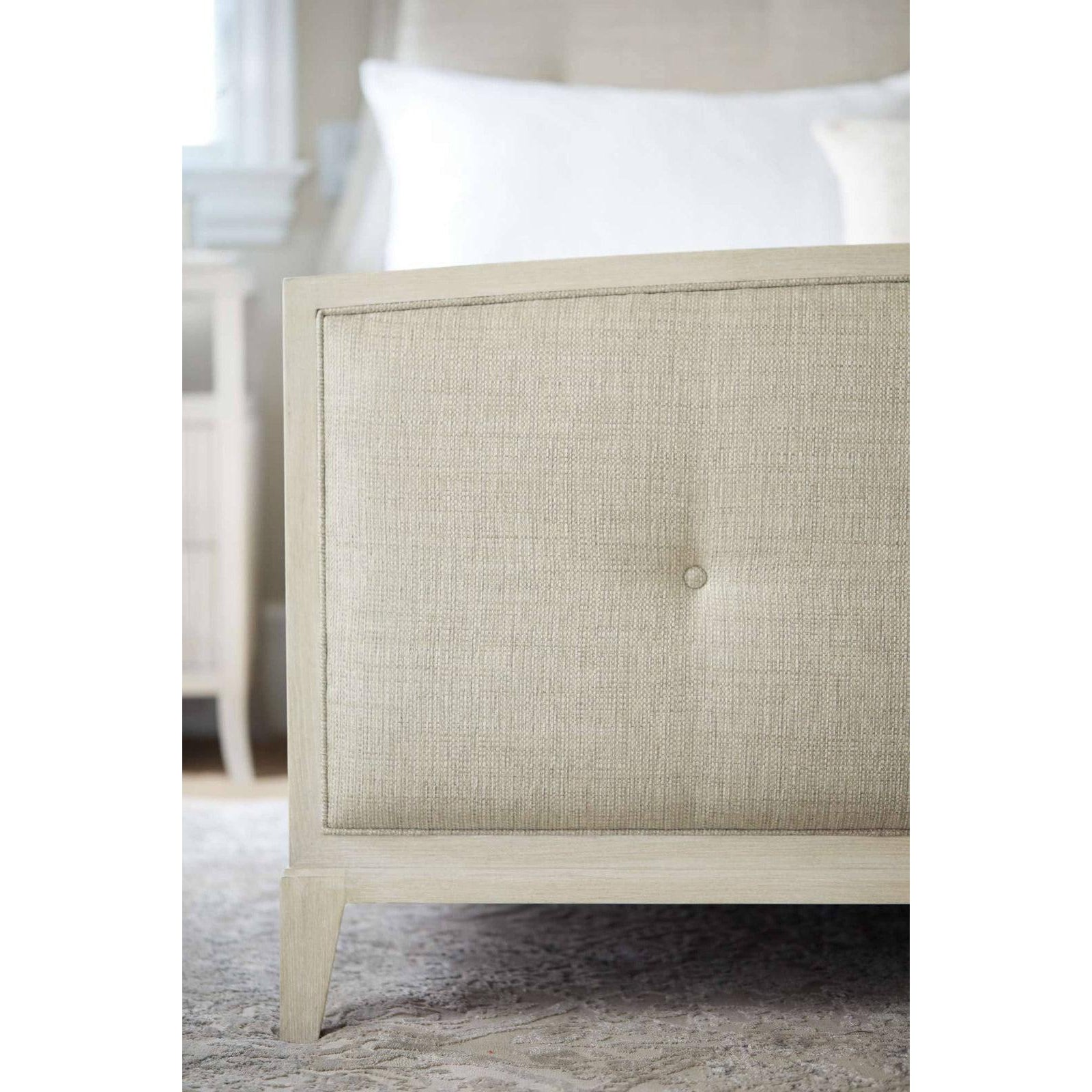 Bernhardt East Hampton Upholstered Bed