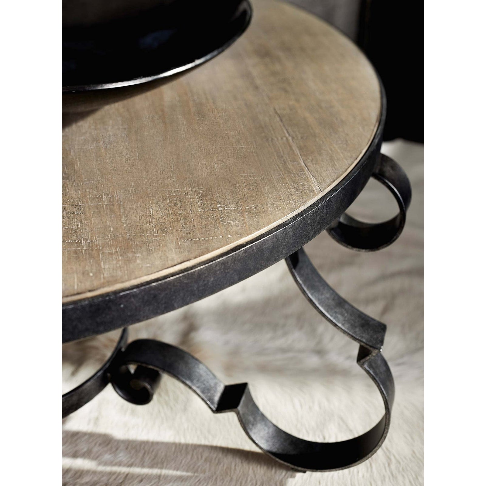 Bernhardt Villa Toscana Round Cocktail Table