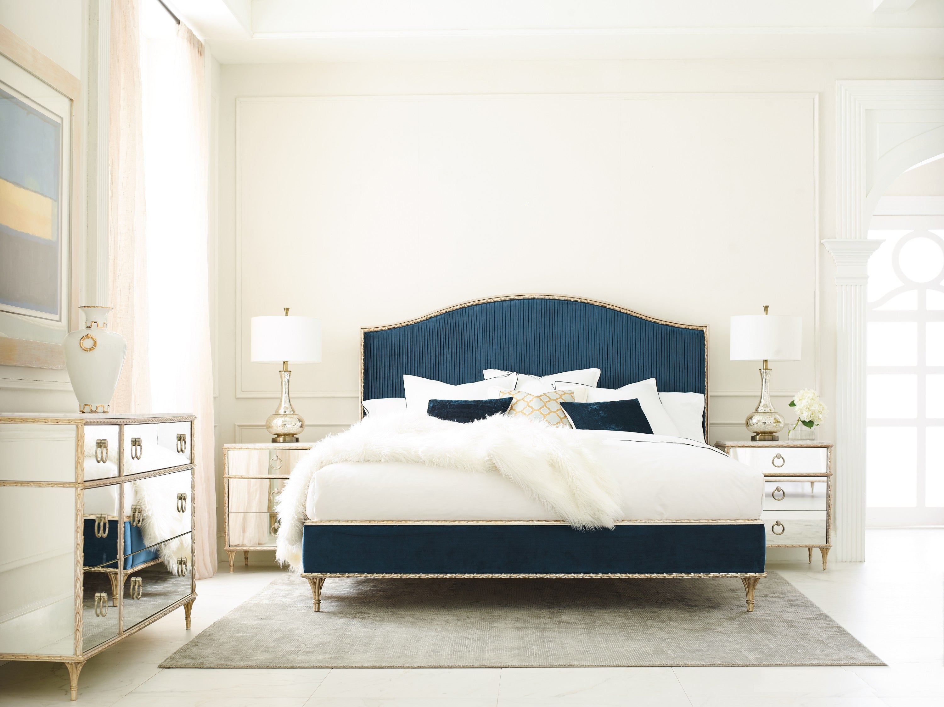Caracole Fontainebleau Platform Bed