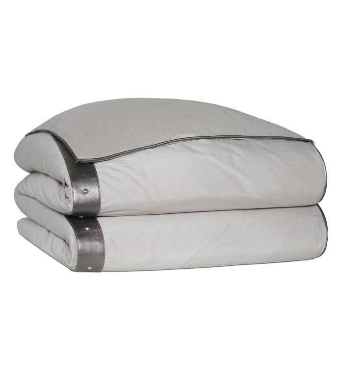 Eastern Accents Edris Fog Hand-Tacked Comforter