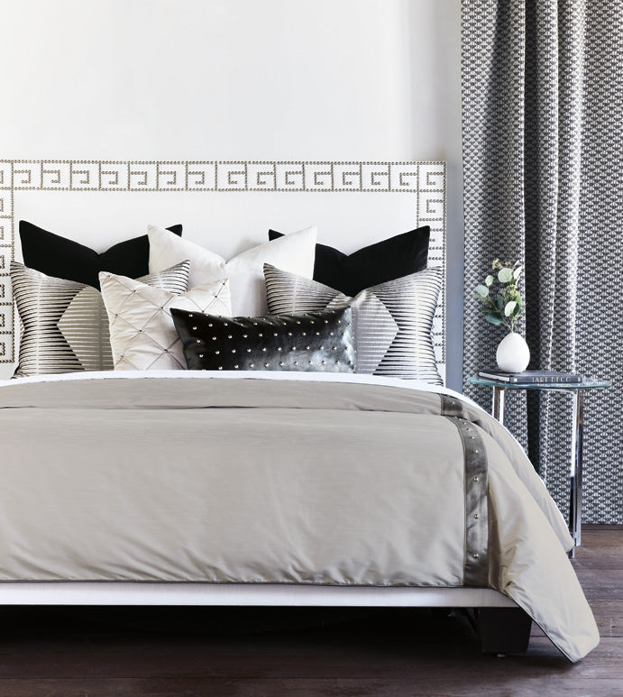 Eastern Accents Edris Fog Hand-Tacked Comforter