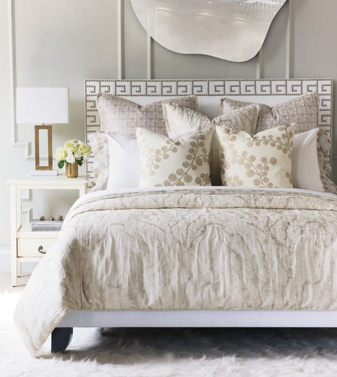 Eastern Accents Halo Champagne Duvet Cover