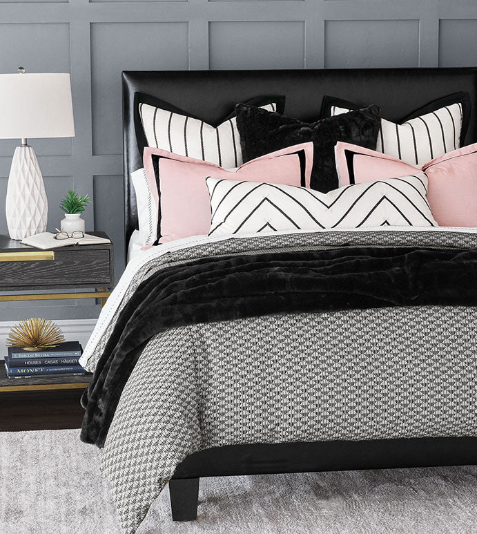 Eastern Accents Zac Hand-Tacked Comforter