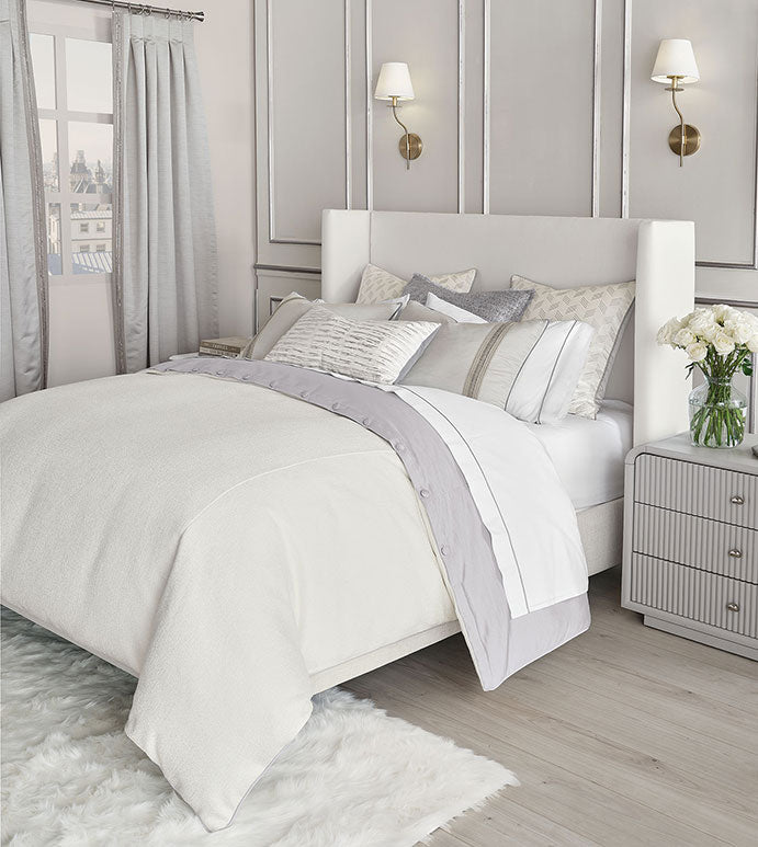 Eastern Accents Tilda Chenille Tacked Comforter