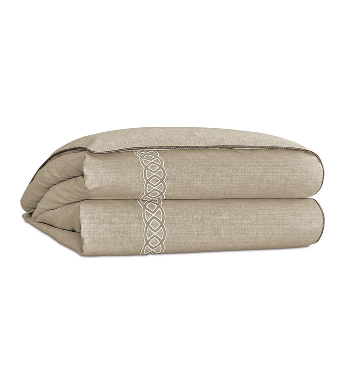 Eastern Accents Rosecliff Textured Tacked Comforter