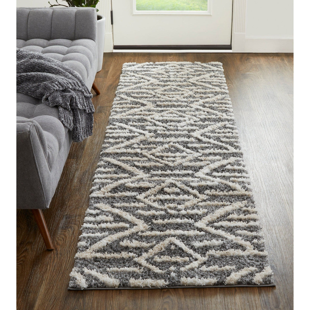 Feizy Mynka 39IBF Transitional Diamond in Gray/Ivory