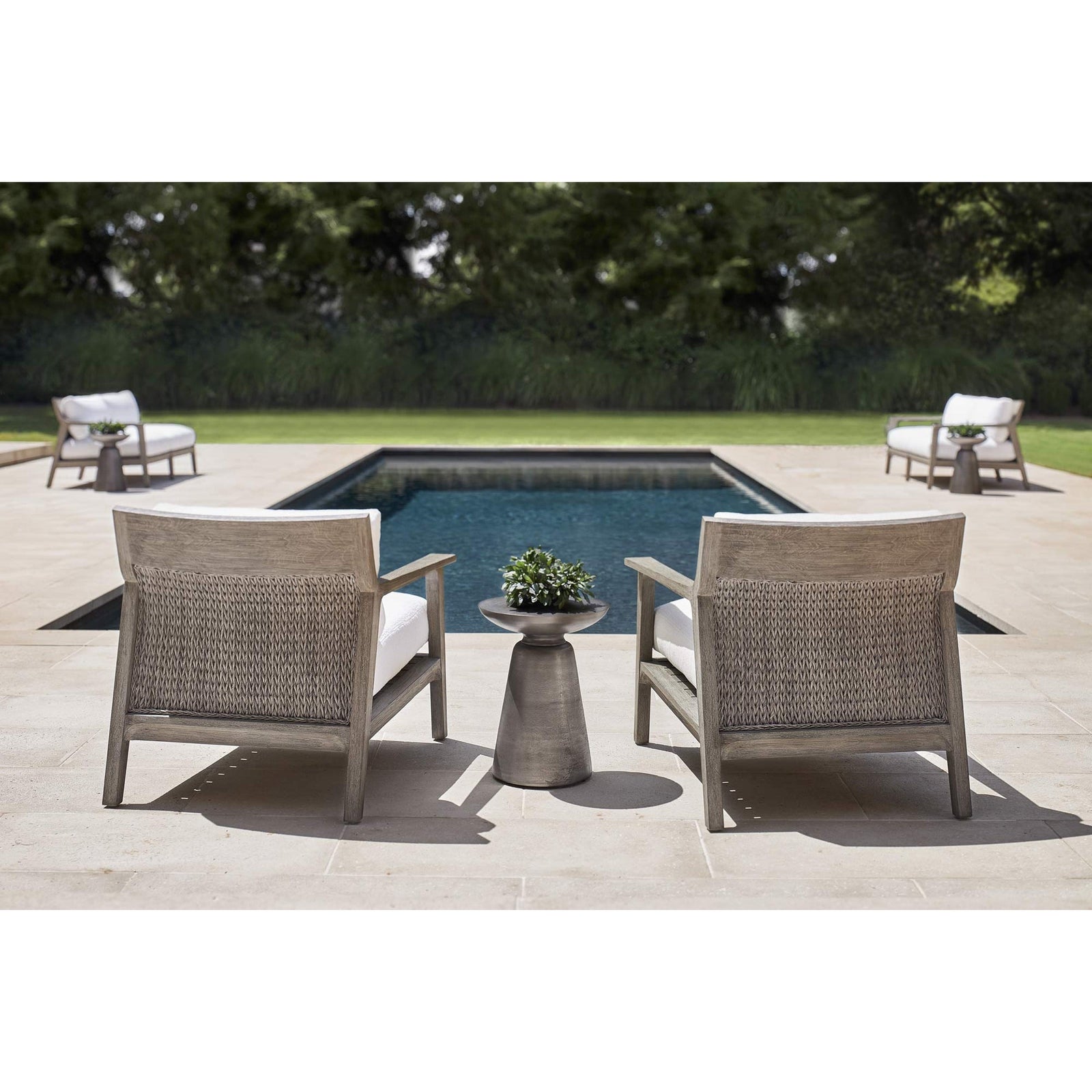 Bernhardt Exteriors Catalan Accent Table 128