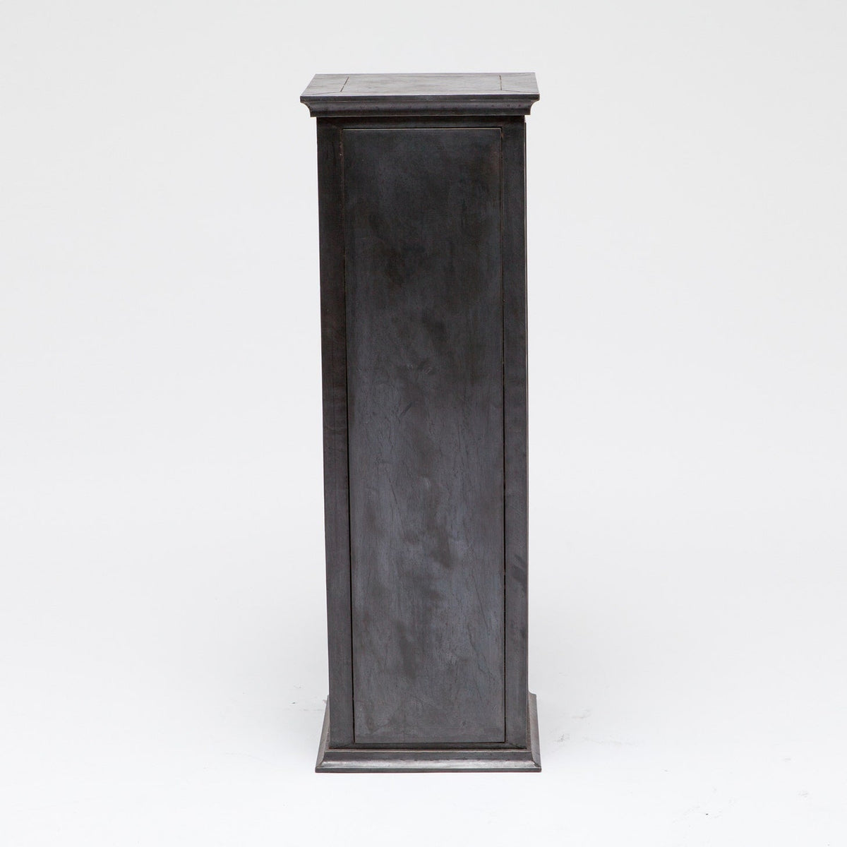 Alistair Display Pedestal