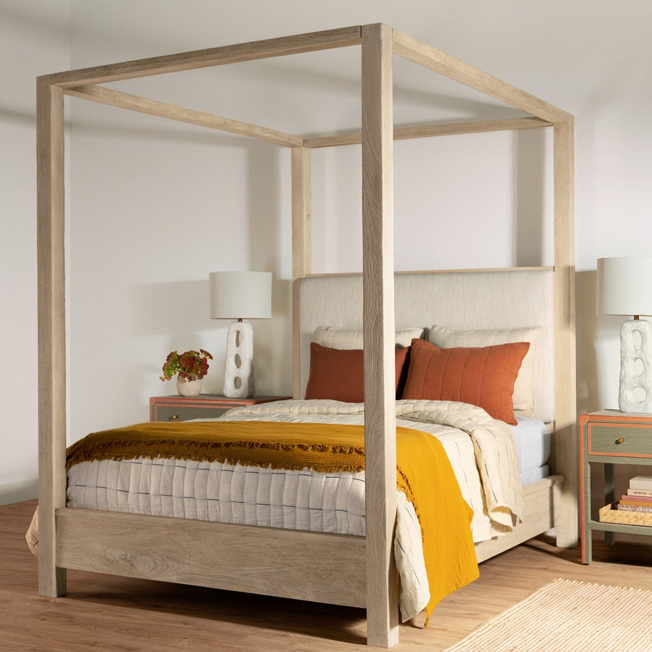 Allesandro Canopy Bed