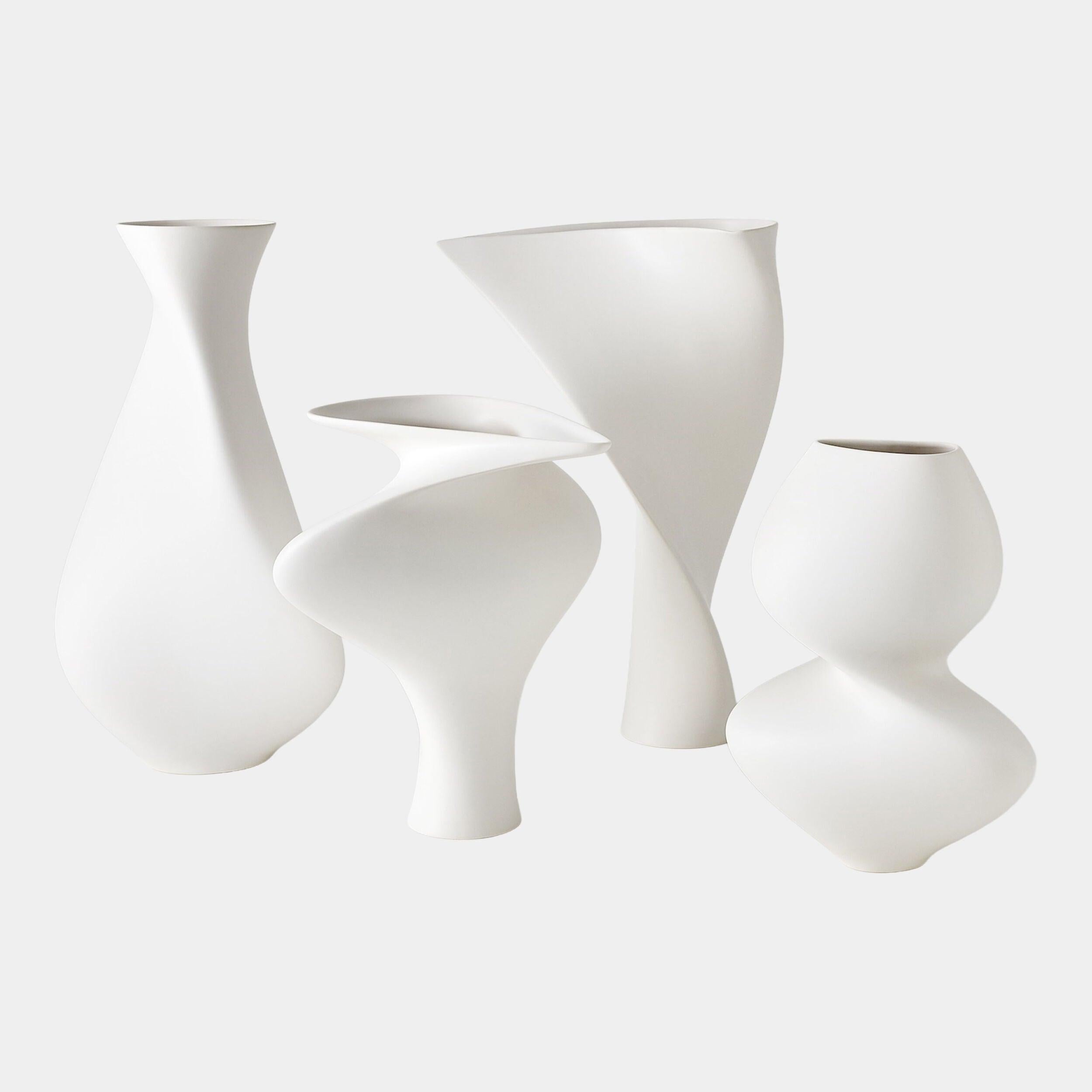 Global Views Sound Hushed Vase