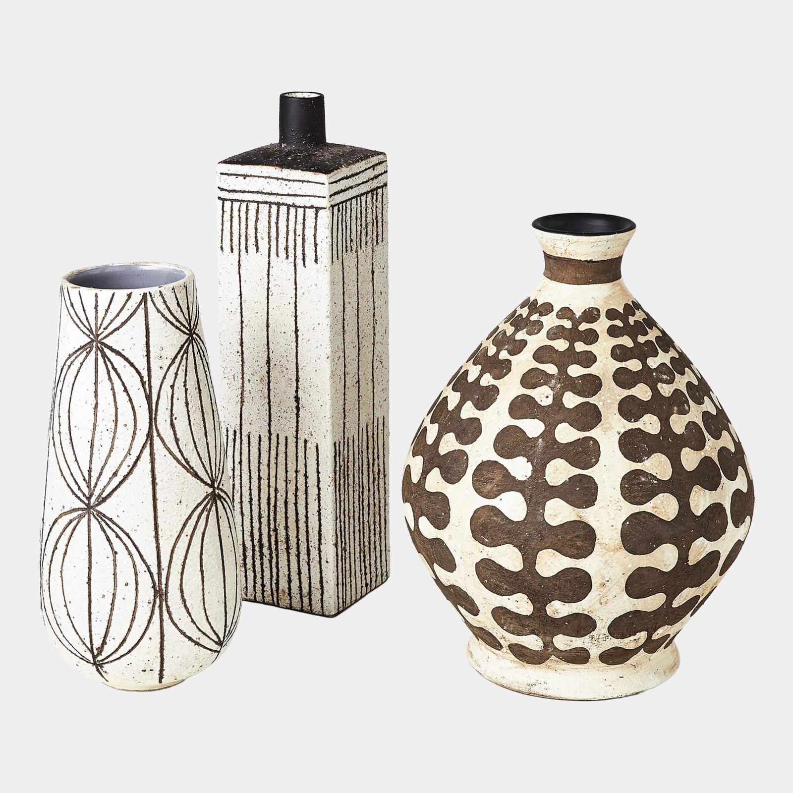 Global Views Interlock Vase