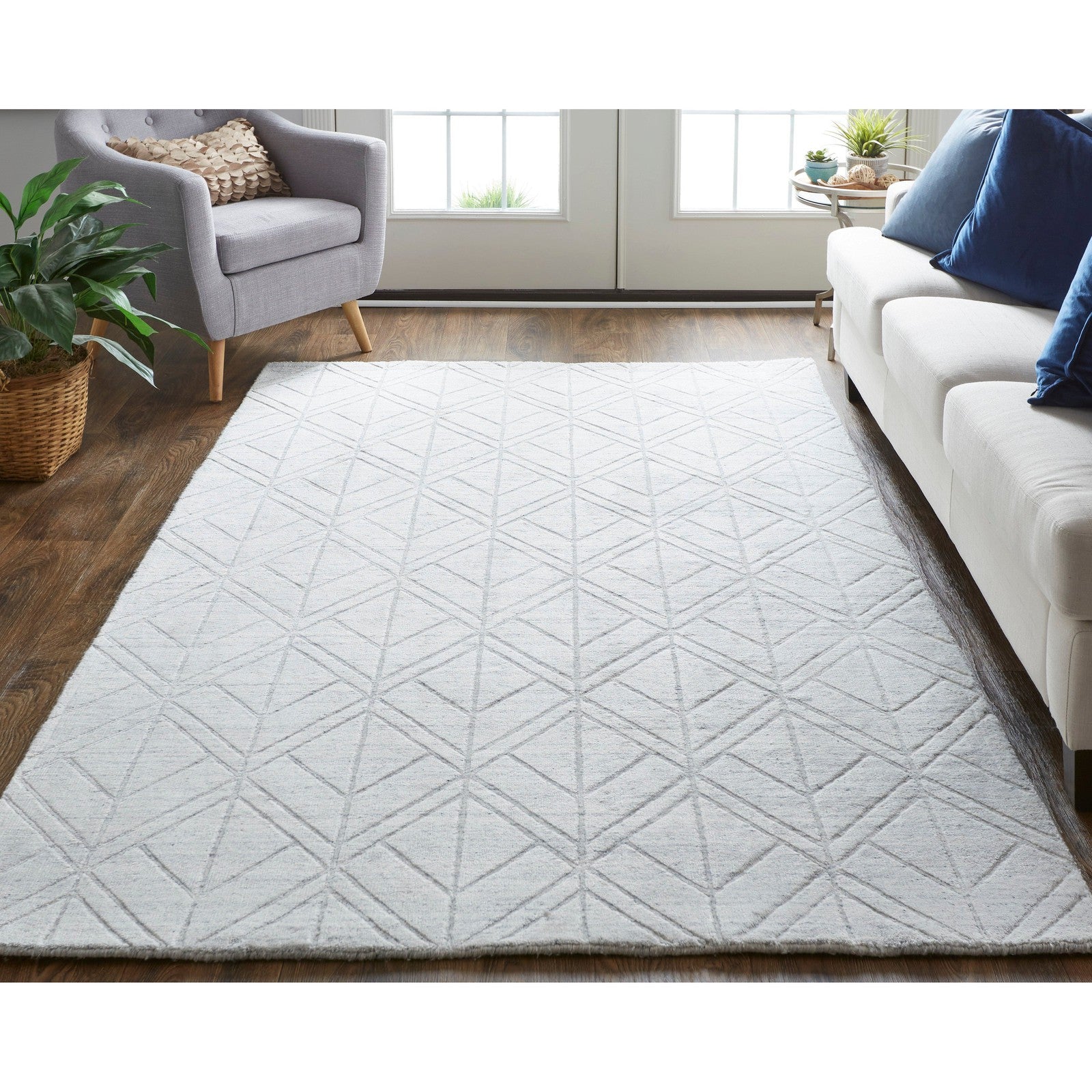 Feizy Redford 8847F Transitional Solid in White/Silver