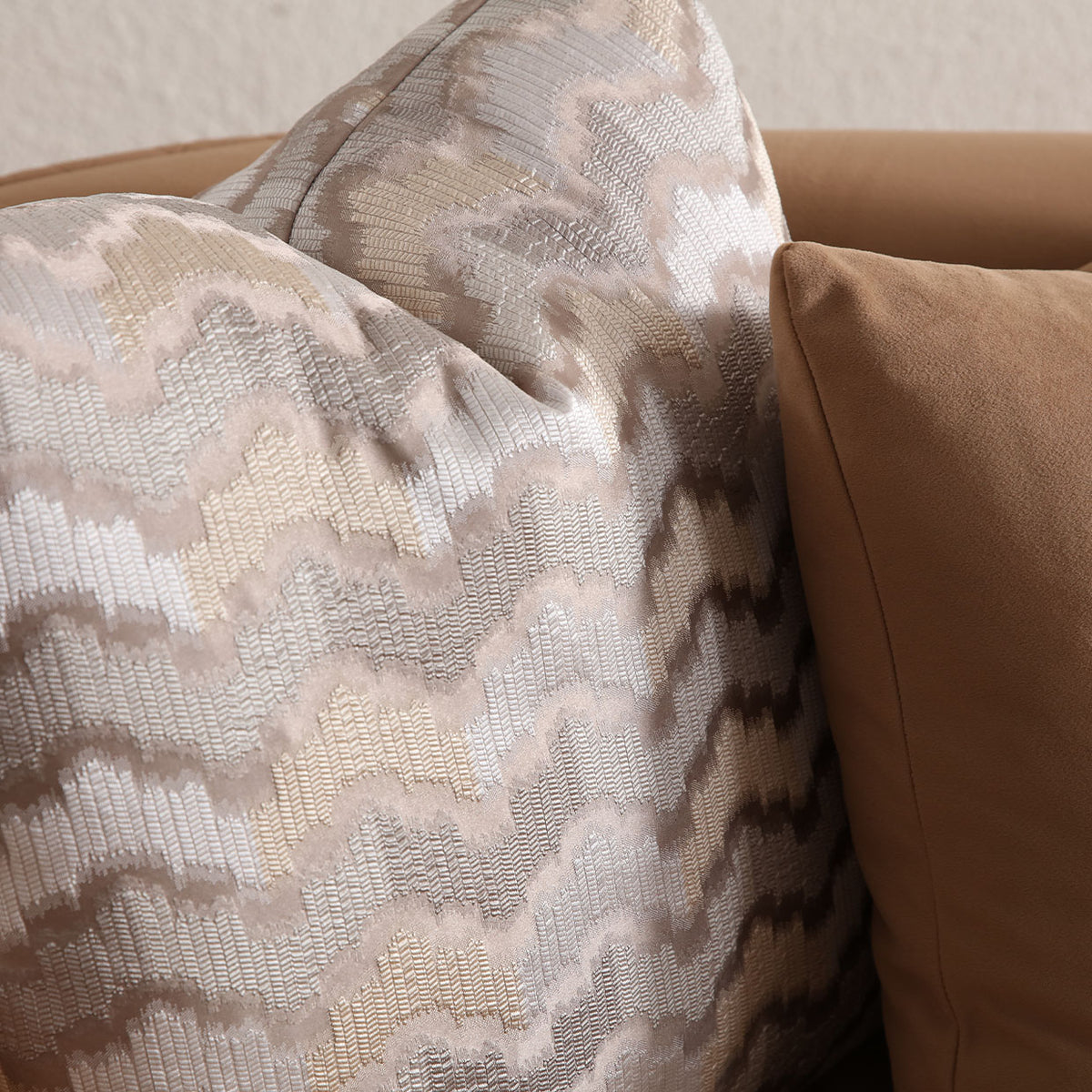 Michael Amini Ariana Loveseat