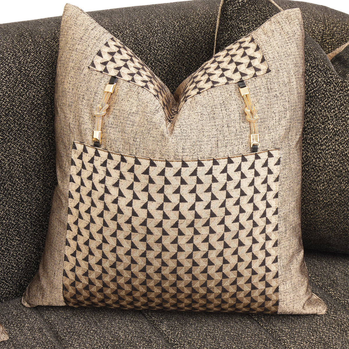 Michael Amini Lisbon Loveseat - Onyx/Gold