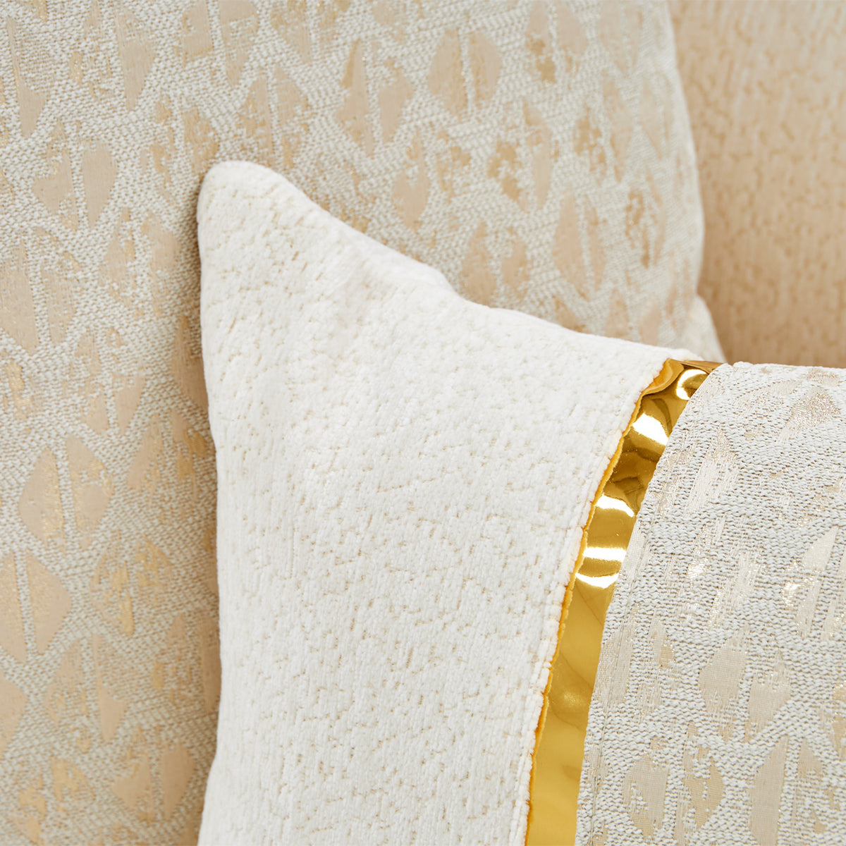 Michael Amini Sassani Loveseat Crepe Gold