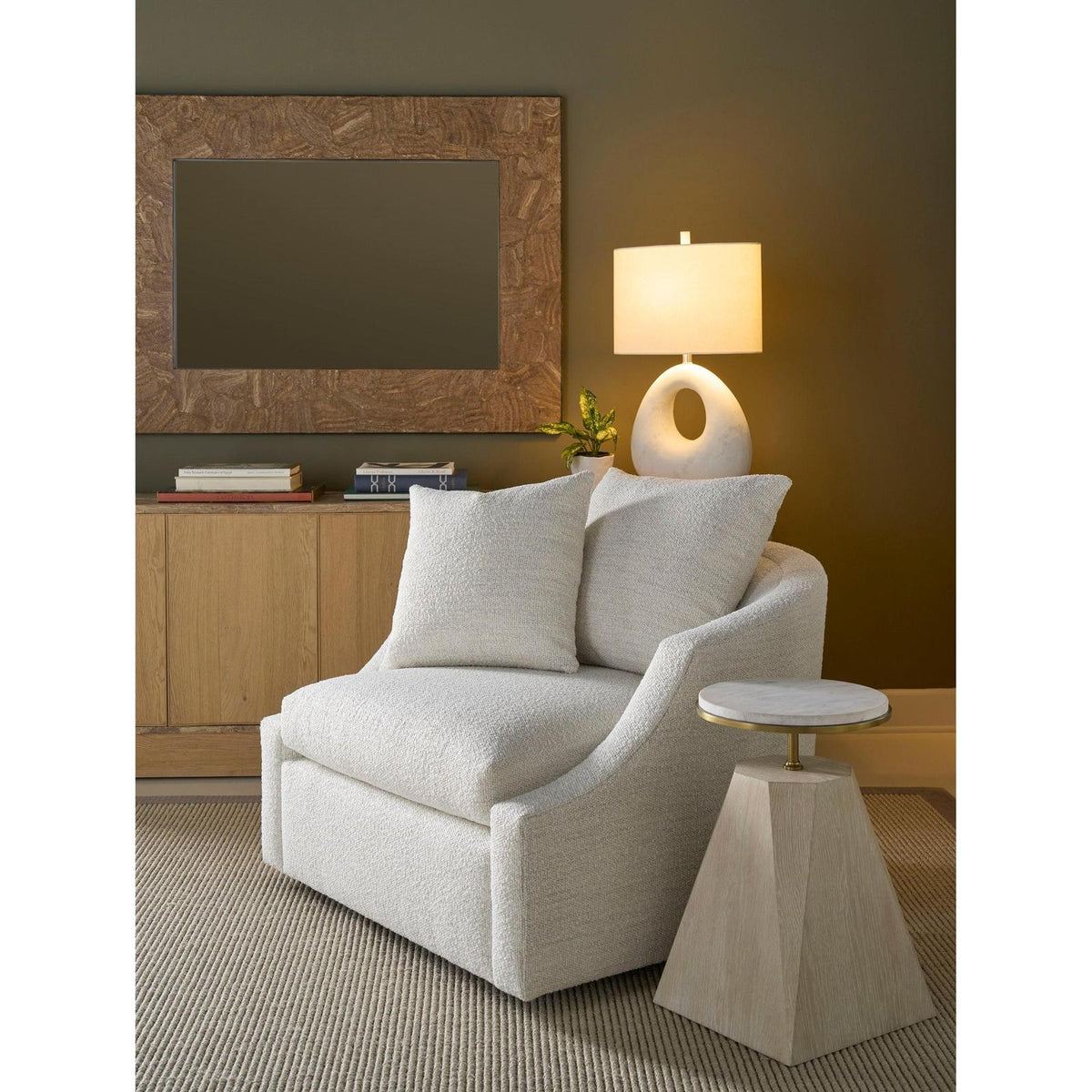 Century Furniture Century Home Elegance Tatum Swivel Chair In 71660L10